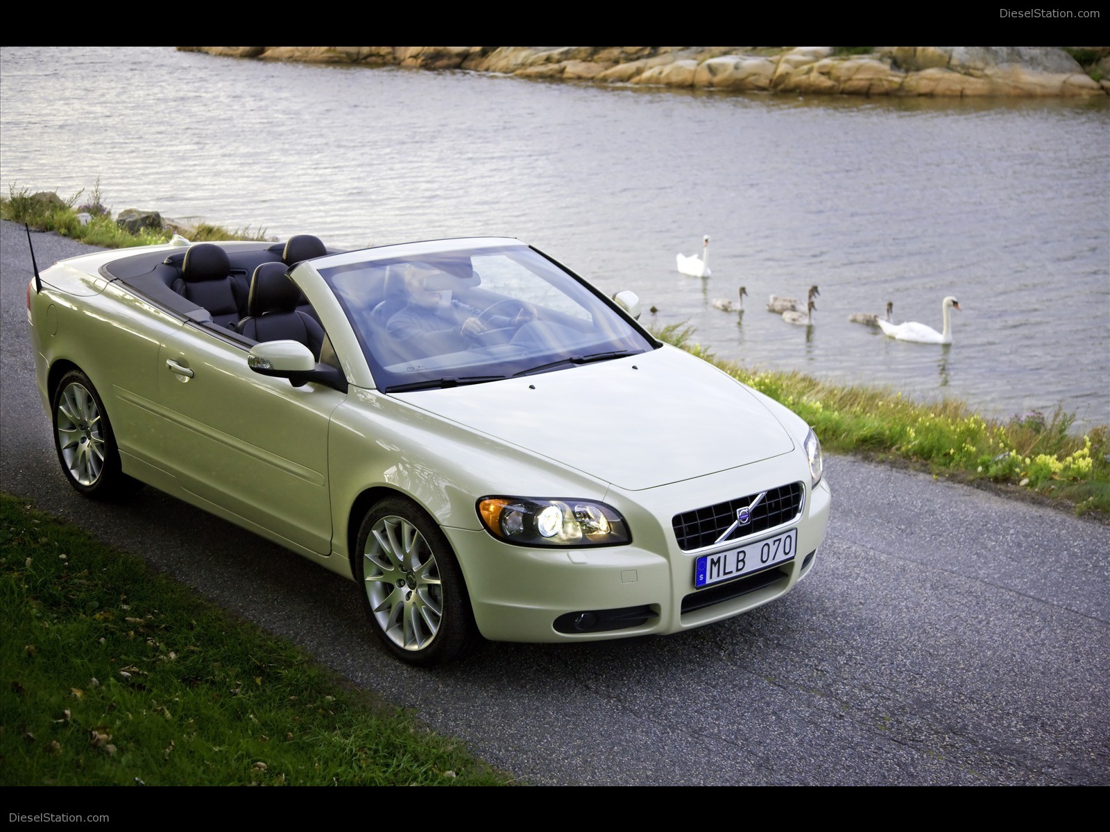 Volvo C70 2009